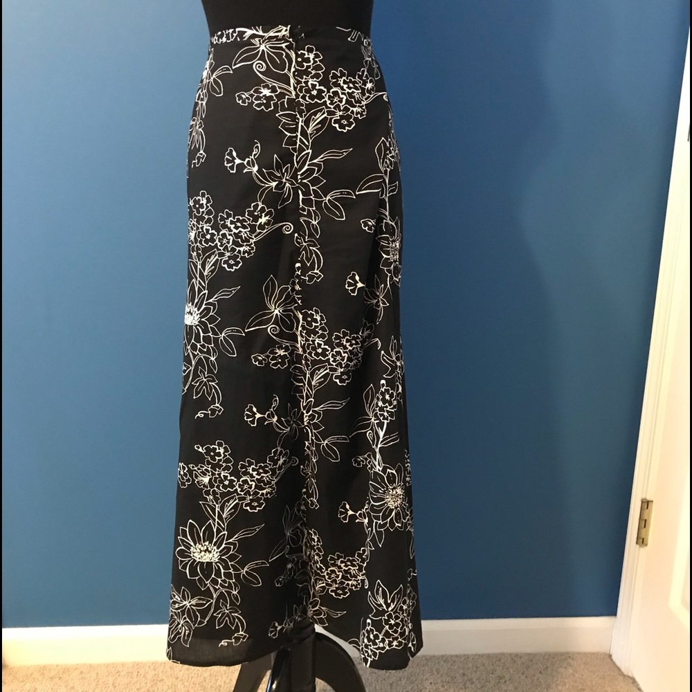 Sag Harbor floral design women’s skirt 18W